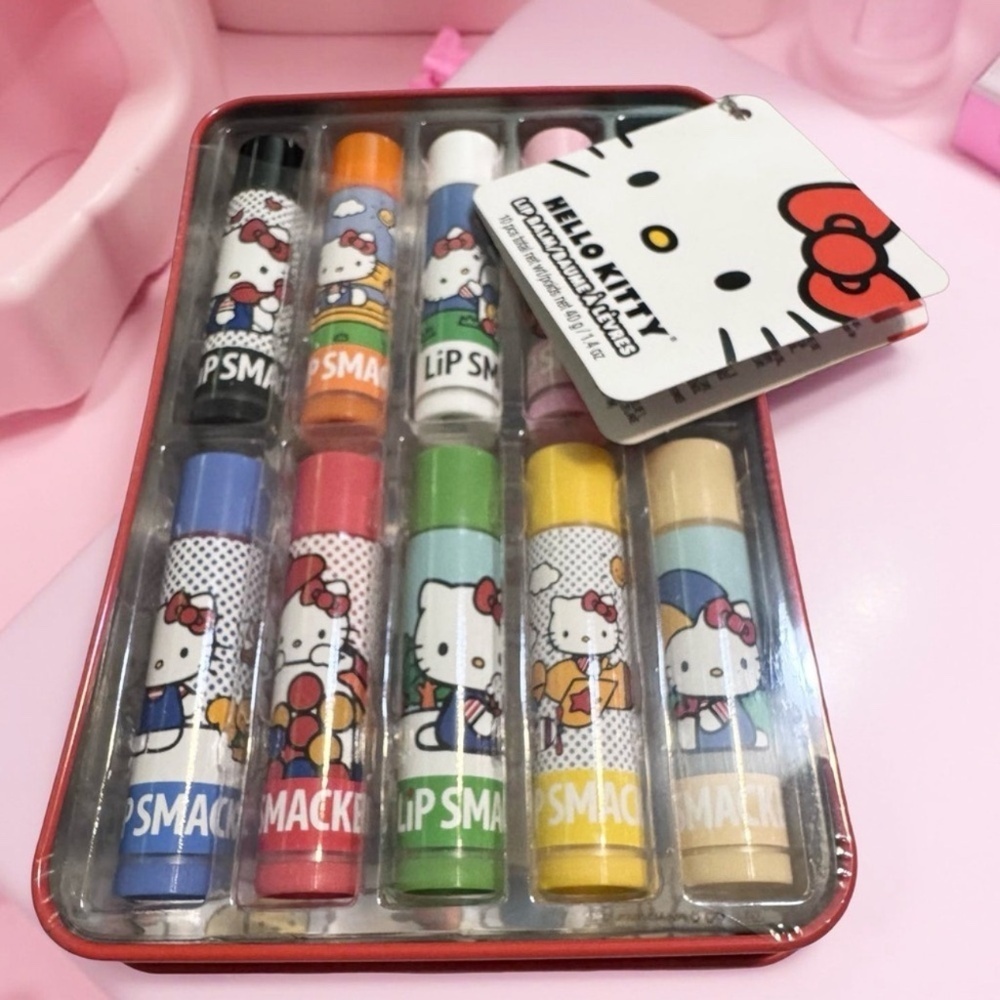 Hello Kitty 10 flavors LIP SMACKER Lip Balm,lip gloss
Party Pack,gift,favor,🌈 - Picture 1 of 6